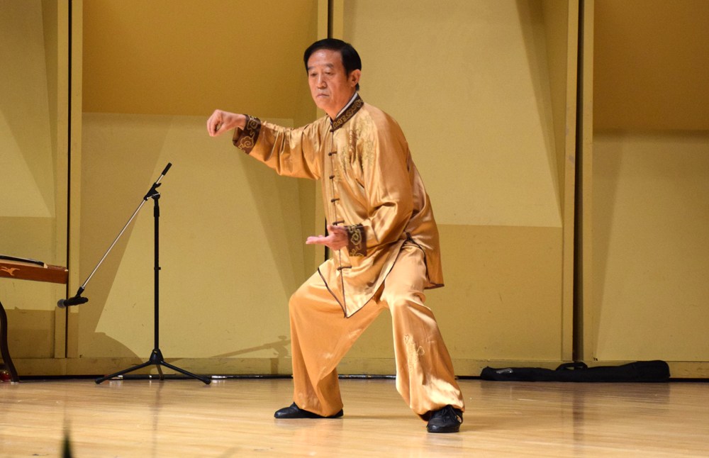 Chen Zhenglei solo performance